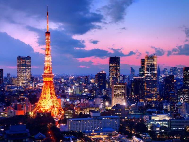 Thiết kế tháp Tokyo bên ngoài sừng sững, đẹp mắt