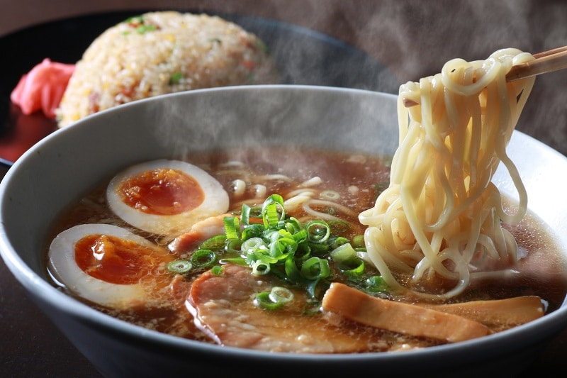 Mì Ramen có thể ăn kèm với nhiều món khác nhau