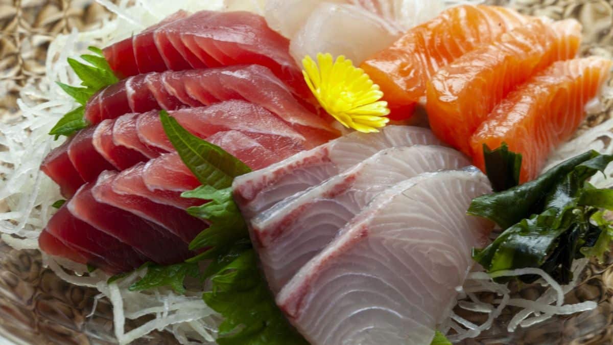 Sashimi - nữ hoàng của đại dương trong đồ ăn Nhật